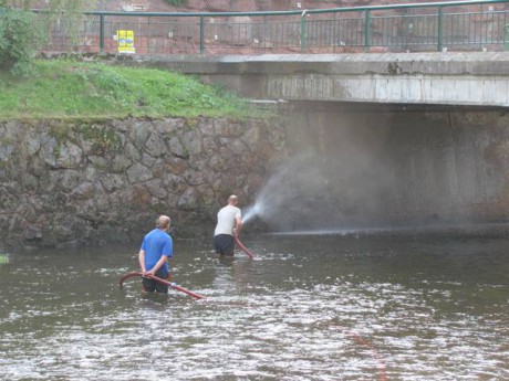 Mytí regulace 2011 (05)