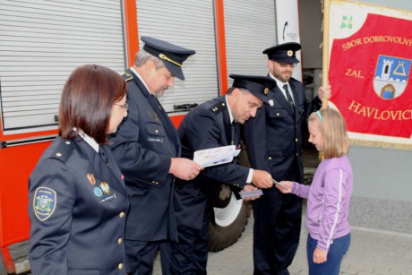 Slavnostní předání členských průkazů  Mladým hasičům (33)