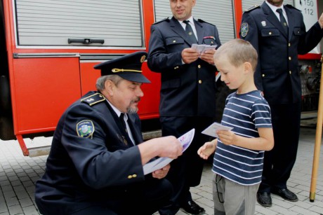 Slavnostní předání členských průkazů  Mladým hasičům (72)