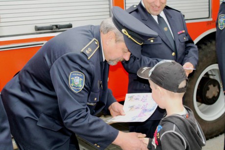 Slavnostní předání členských průkazů  Mladým hasičům (77)