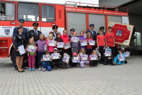 Slavnostní předání členských průkazů  Mladým hasičům (86)