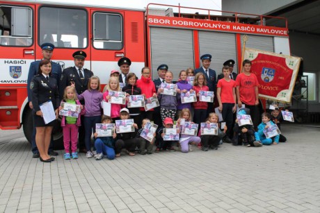 Slavnostní předání členských průkazů  Mladým hasičům (87)