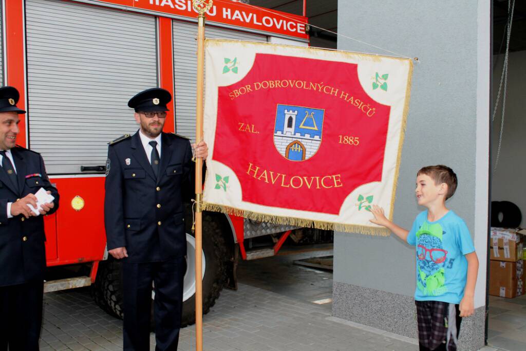 Slavnostní předání členských průkazů  Mladým hasičům (35)